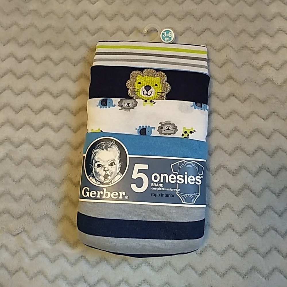 5-pack Gerber Onsies - NEW